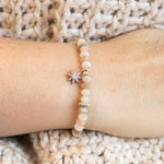 Maya:Bracelet en pierre de lune pêche féminité et intuition