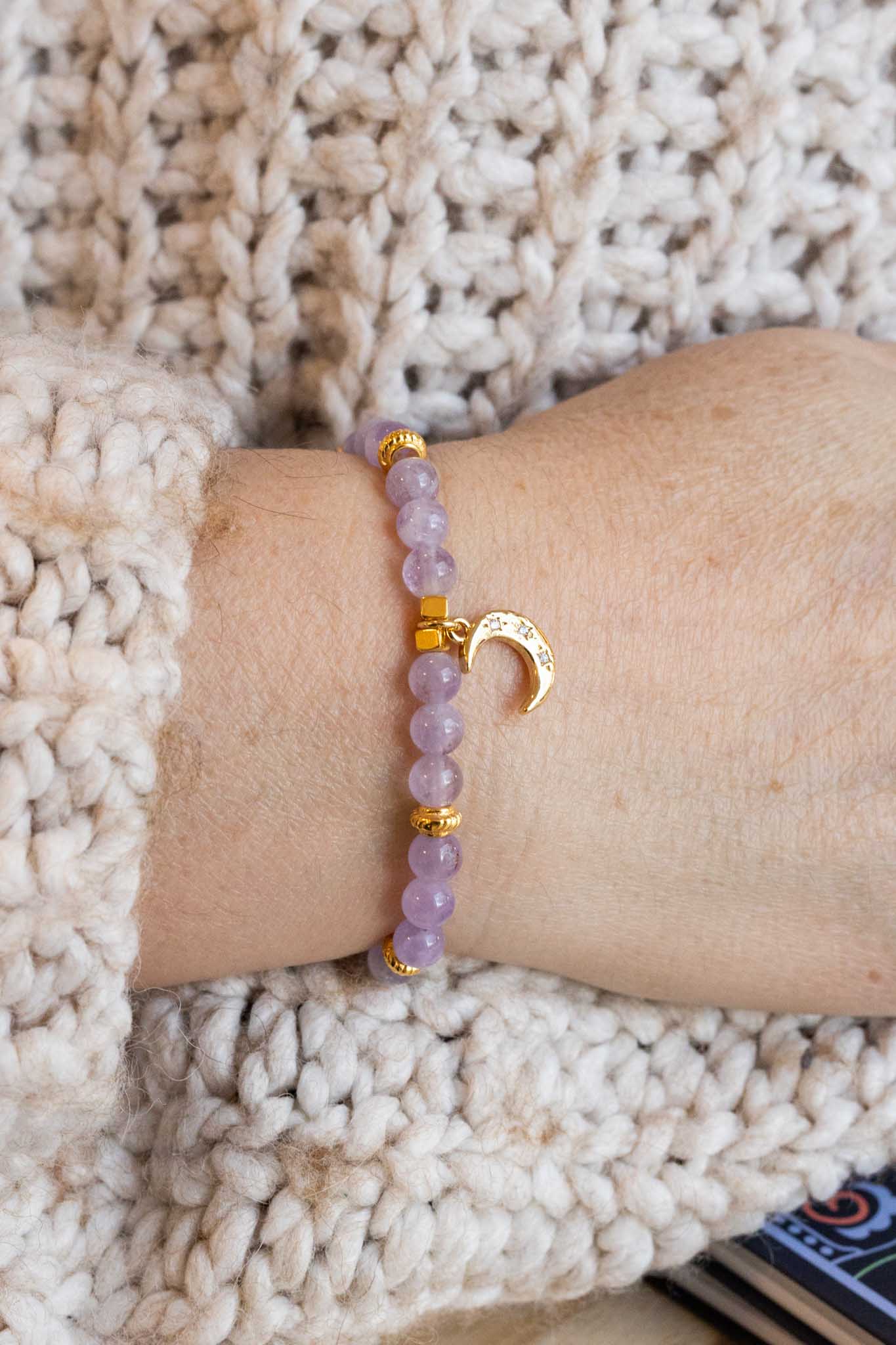 Luna Solis: bracelet en améthyste lavande